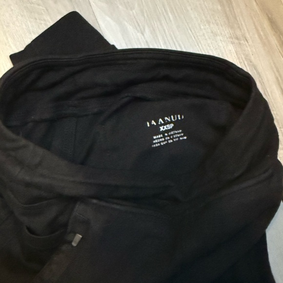 Jaanuu 10 pocket scrub bottom - Picture 2 of 3